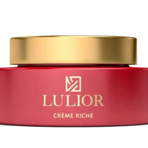 Crème Riche - Luxurious Red and Gold Skincare